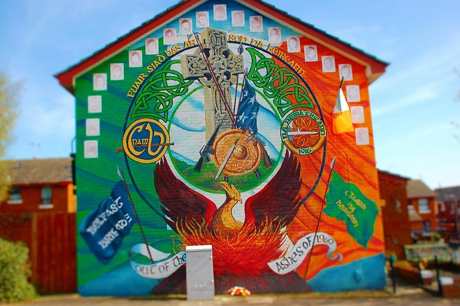 1 Hour Express Belfast Taxi/Cab Tour History, Murals, Troubles - Why this short Belfast tour works