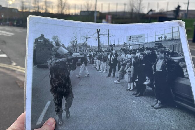 2 Hour Private Belfast Taxi Cab Tour of Troubles & Peace walls - Clonard Monastery and quiet peace talks