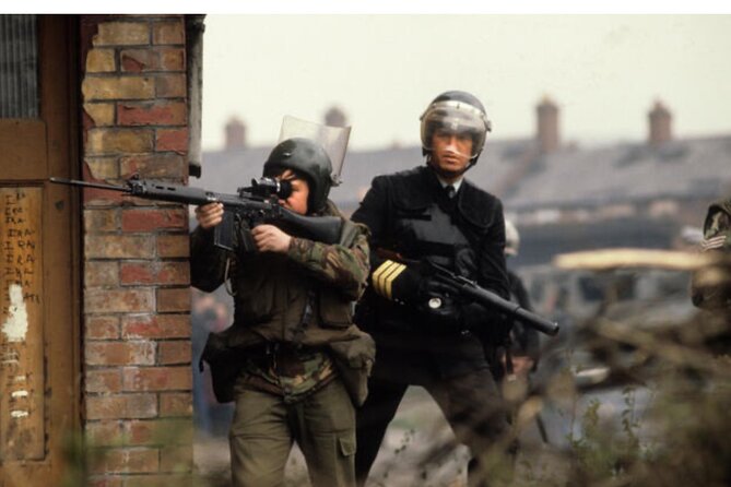 2 Hour Terror and Mural History Belfast taxi Private Tour - International Wall and Bobby Sands