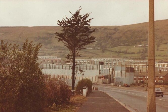 2 Hour Terror and Mural History Belfast taxi Private Tour - Clonard Monastery and the Martyrs Memorial Garden