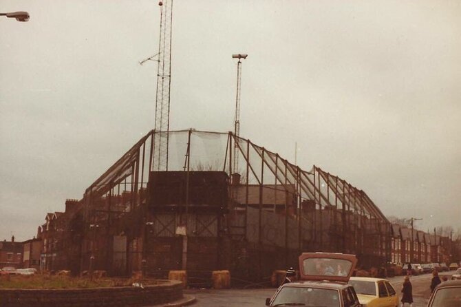 2 Hour Terror and Mural History Belfast taxi Private Tour - Crumlin Road Gaol and Courthouse