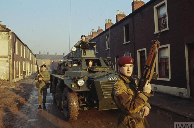 2 Hour Terror and Mural History Belfast taxi Private Tour - Shankill Road and the loyalist viewpoint
