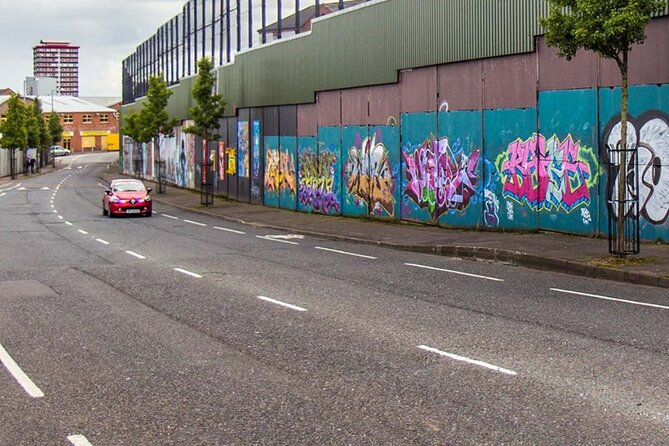 4 Hours Private Belfast City Tours - Queen’s University adds a grand civic landmark