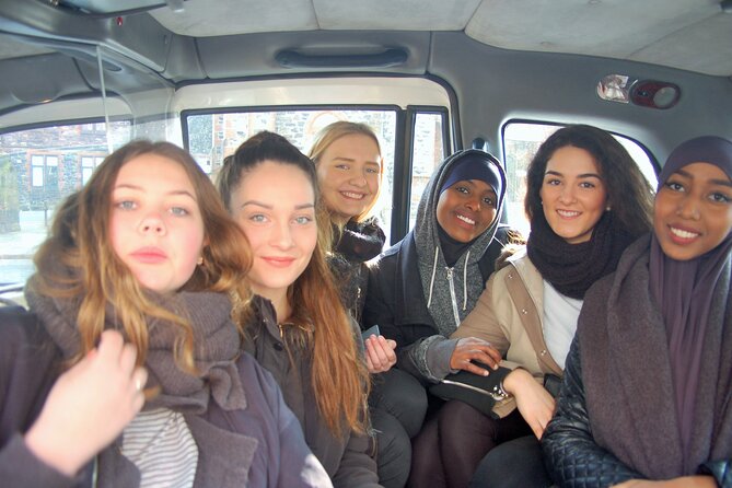 Belfast Black Cab Taxi Private Tour 2hr with Original Guides - Shankill Road and the Loyalist view