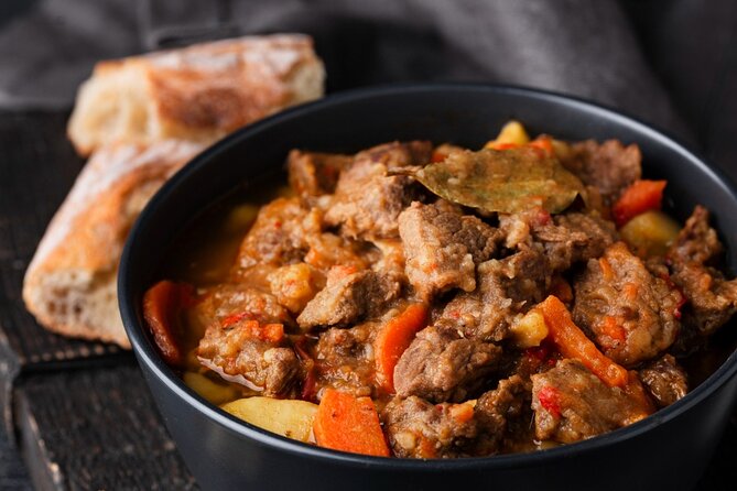 Belfast Centre Food Tour of 12+ Local Irish Dishes & Drinks - Starting at Belfast City Hall