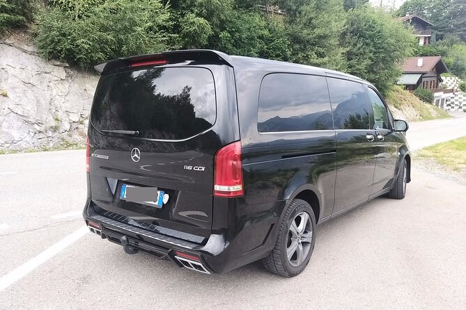 Belfast City Airport (BHD) to Belfast Accommodation - Arrival Private Transfer - Who gets the most value from this service