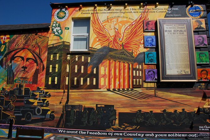 Belfast Famous Black Taxi Tour Political Murals & Peace Wall 2 Hr - Five things to know before you book