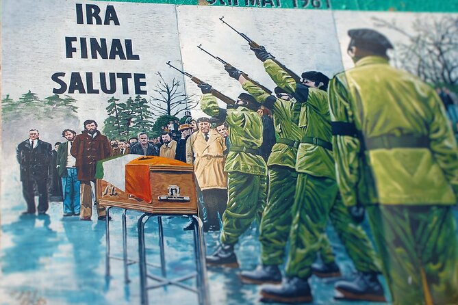 Belfast Famous Black Taxi Tour Political Murals & Peace Wall 2 Hr - The old jail and Belfast’s prison history