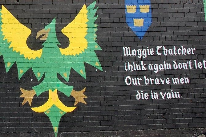 Belfast history of terror & mural 1 hr express private taxi tour - The peace wall and the city’s unfinished argument