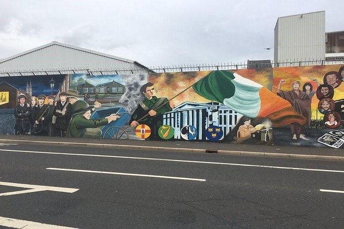 Belfast Hop-on Hop-off Tours - Queen’s Quarter and South Belfast