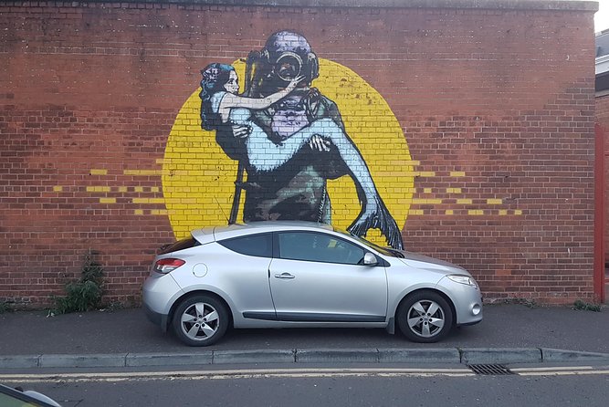 Belfast Music and Street Art Small Group Guided Experience - Who should book this Belfast experience