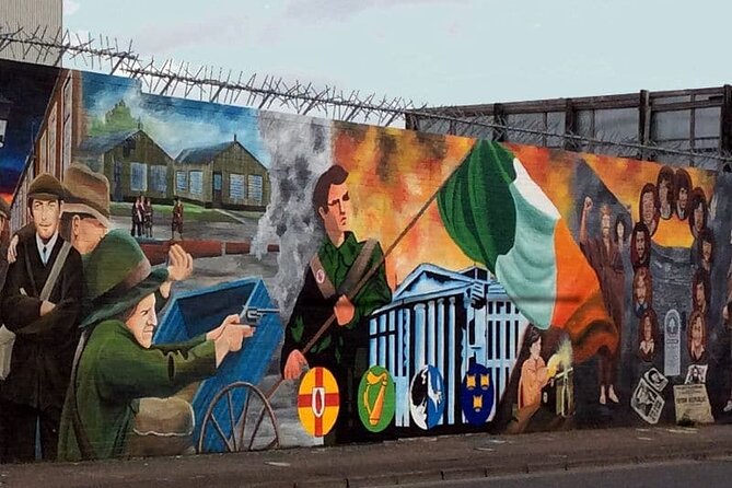 Belfast Political Tour-Conflicting Stories Walking Tour - Crossing the peace wall
