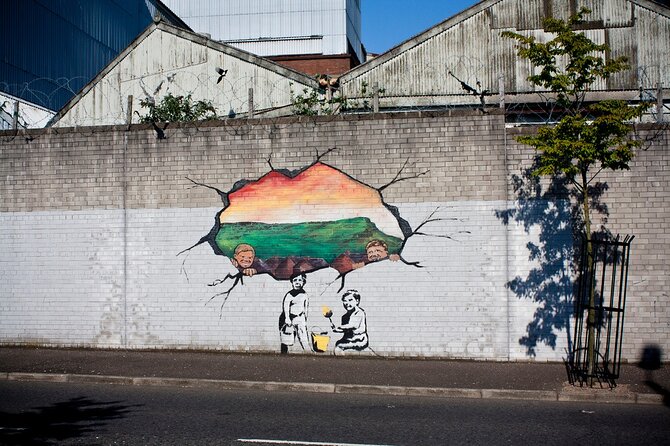 Belfast Private Walking Tour with a Local - The value of a private local host