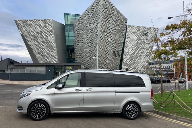 Belfast Sightseeing Tour - The International Wall and Belfast’s divided past
