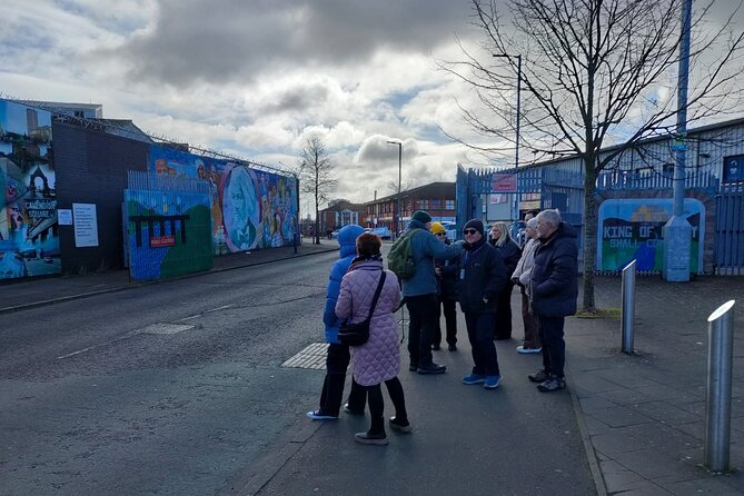 Belfast Troubles Tour: Walls and Bridges - The Cathedral Quarter and Belfast after dark