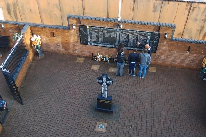 Famous 1.5 hour Belfast Murals Tour - Why Belfast’s murals need a little explanation