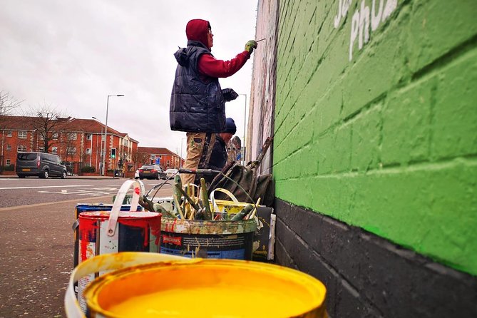 Famous 1.5 hour Belfast Murals Tour - Starting near Great Victoria Street
