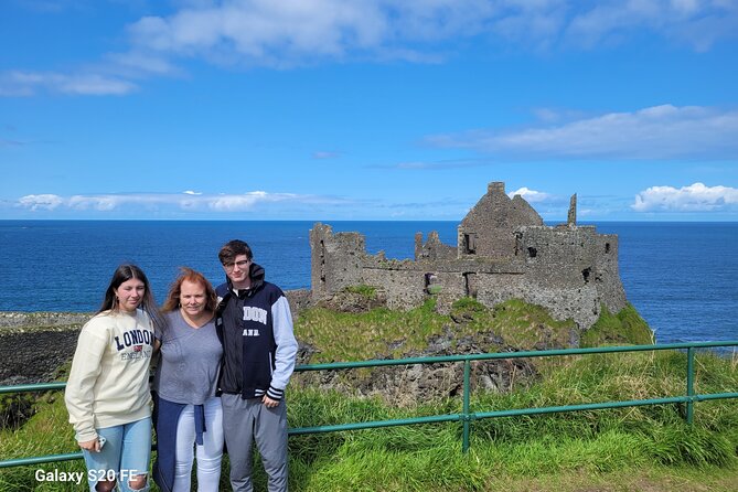 Giants causeway private tour 1 to 7 people - Carrick-a-Rede Rope Bridge: the most active stop