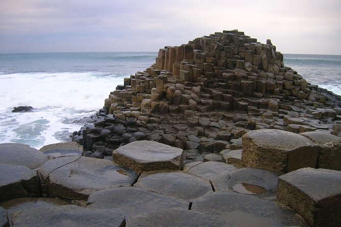 Giants causeway private tour 1 to 7 people - Giant’s Causeway: the day’s essential stop