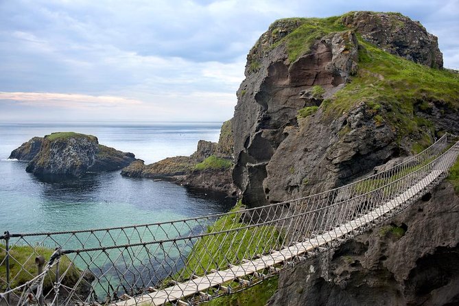 Guided Day Tour: Giant's Causeway from Belfast - Timing, food, weather, and comfort