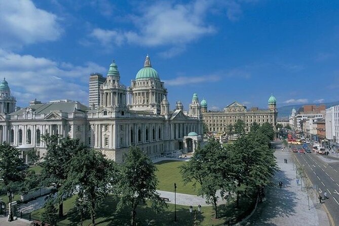 Highlights of Belfast sightseeing 4 hours private tour - Guides, tone, and the value of personal service
