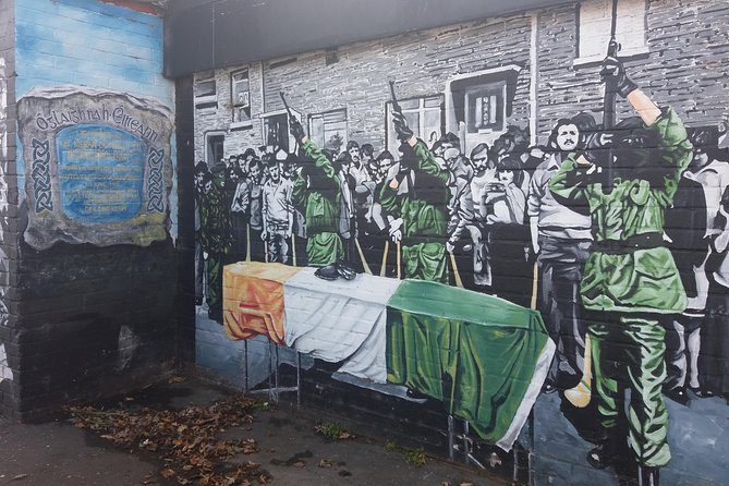 IRA Troubles Conflict Private Tour Museum Graves Murals and Political Analysis - Why this tour feels different from a standard Belfast city tour