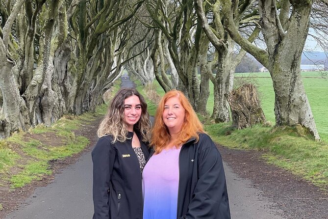 Luxury Giants Causeway Tour in Mercedes + FREE Belfast Mural Tour - Dunluce and Dunseverick: Two Very Different Ruins