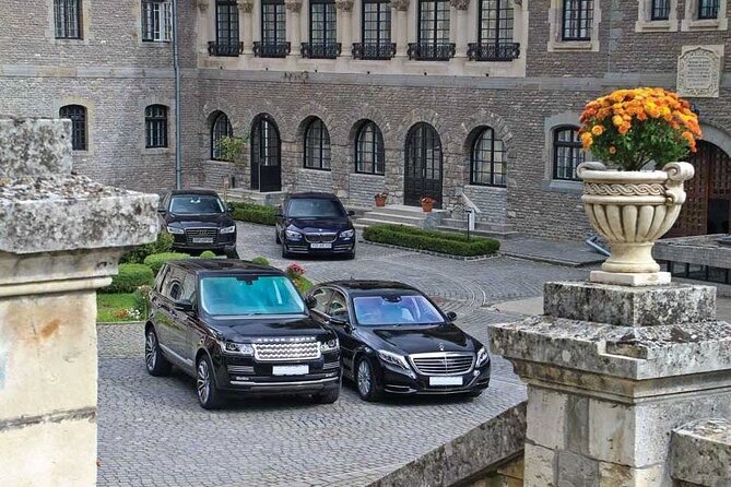 Luxury Tours Belfast. Full day Private Hire Tour for 2- 6 people - Why a private Belfast tour makes sense