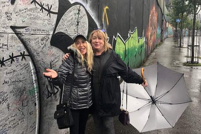 Official World Famous Belfast Taxi Tour ™ - Why this taxi tour matters in Belfast