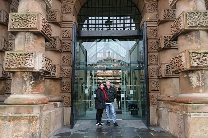 Private Belfast Explore Like a Local - Clonard and the Shankill Road divide