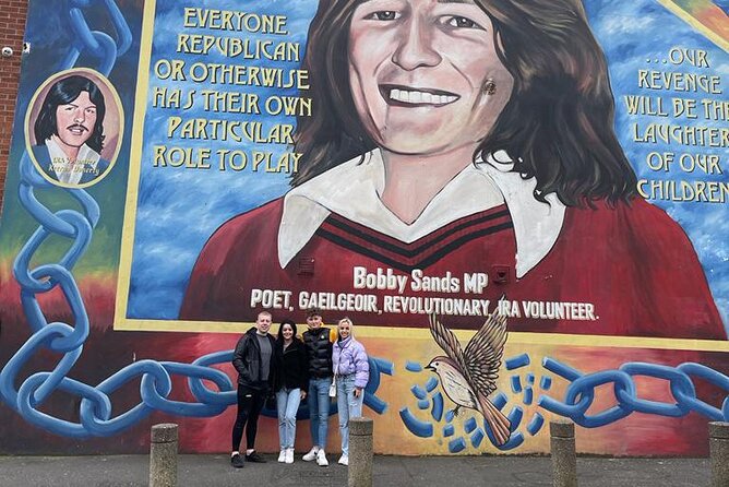 Private Belfast Mural & Giant's Causeway Tour from Belfast (2 in 1) - Carrick-a-Rede: a dramatic stop with a major caveat