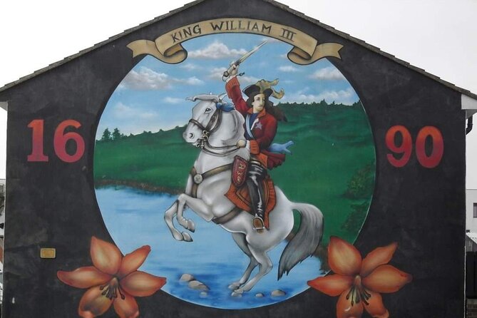 Private Political History & Murals Tour Belfast - The Peace Wall: ten minutes with a living message board