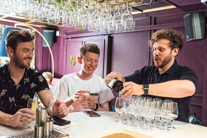 Taste & Tour: Guided Gin Tour in Belfast - Meeting the tour at the Crown Liquor Saloon