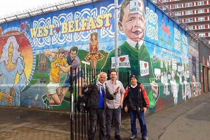 The Troubles and iconic award winning taxi 2hr private cab tour - Crumlin Road Gaol and the prison system