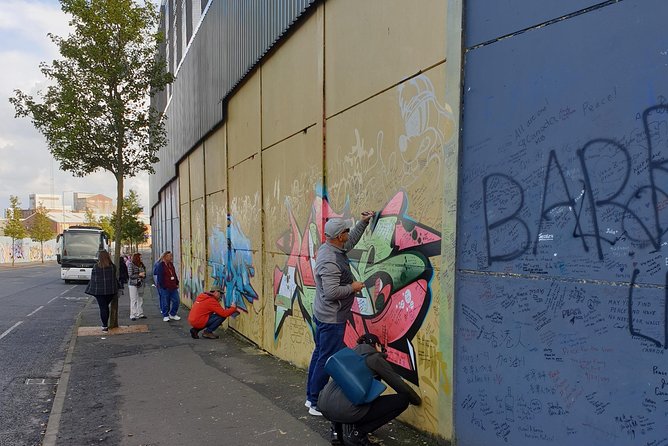 Visit Belfast top attractions in one day - Guide Style and Flexibility
