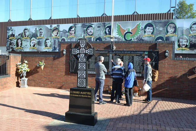 World Famous Private Belfast Troubles Taxi Cab Tour 2 Hour - Falls Road and the Republican story